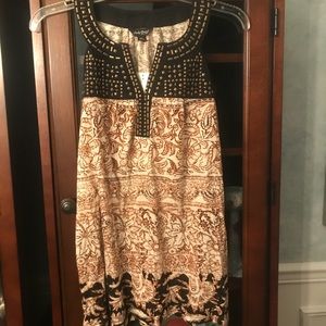 NWT sleeveless top!!